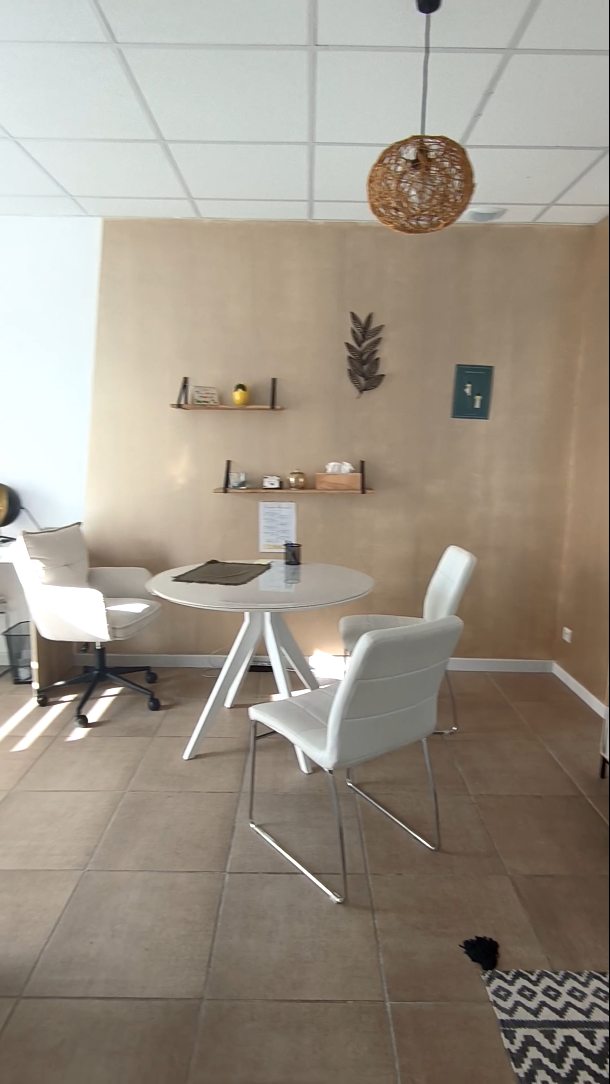 Le cabinet, mon joli cocon pour vous ?
#dieteteticienne #lotetgaronne #NutritionSanté #ateliercuisine #agenmaville