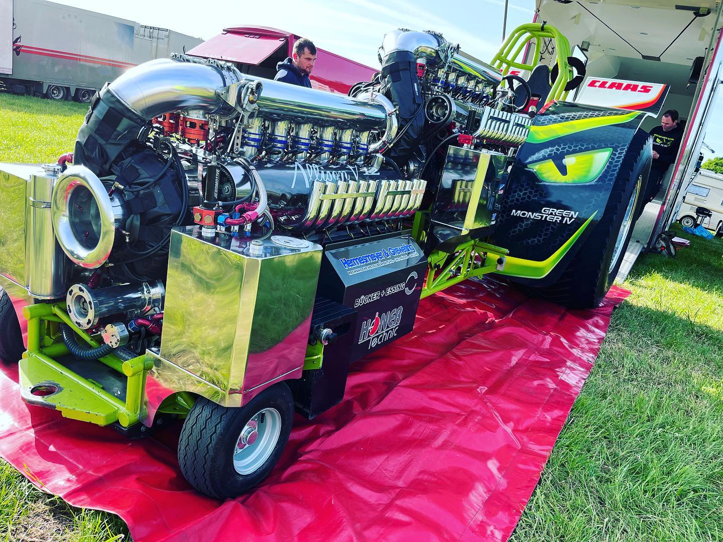 Heute sind wir beim #traktorpulling in #haßmoor und wünschen allen Teams #fullpull