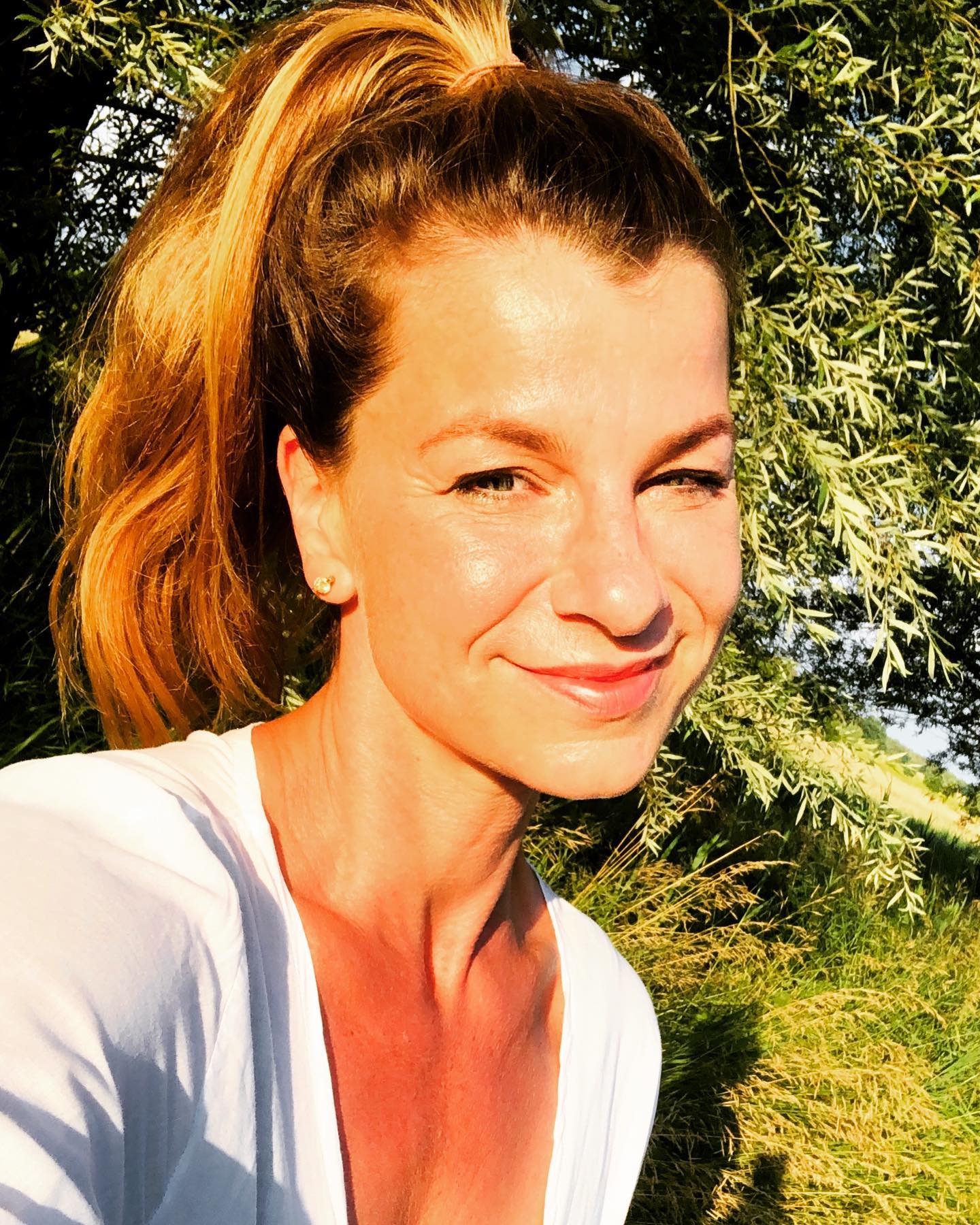 Sun kissed on a lucky day
.
.
.
#freitagder13 #gutertag #heimatliebe #brandenburg #schulzendorf #zeuthen #naturelovers #qualitytime #jessicagall #goforawalk #inlove