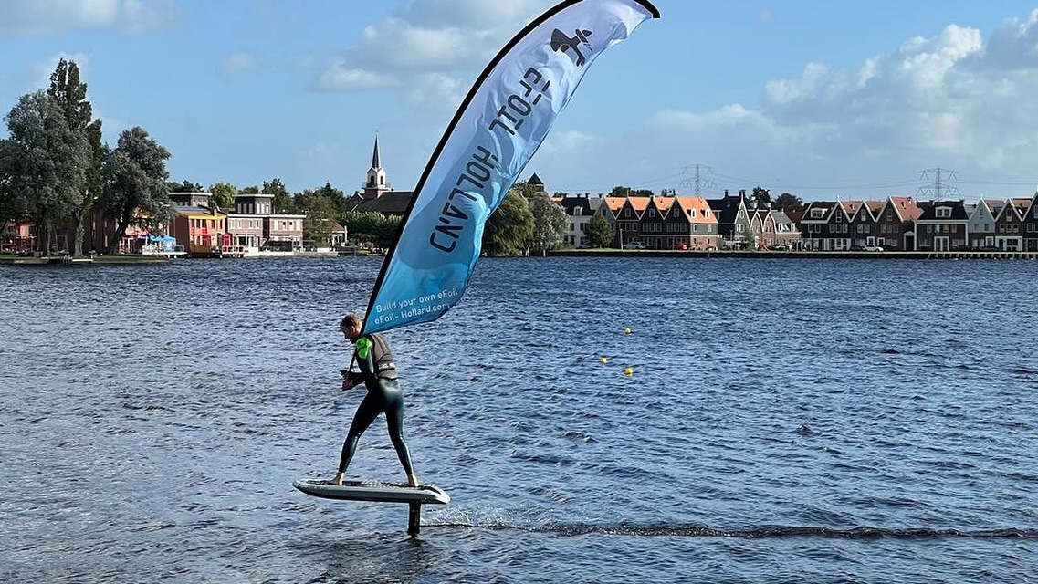 You think they noticed me? Don’t wait for the nice weather, rain or no rain cold or hot board wont complain. #efoilsurfing #diyefoil #efoilsurfing