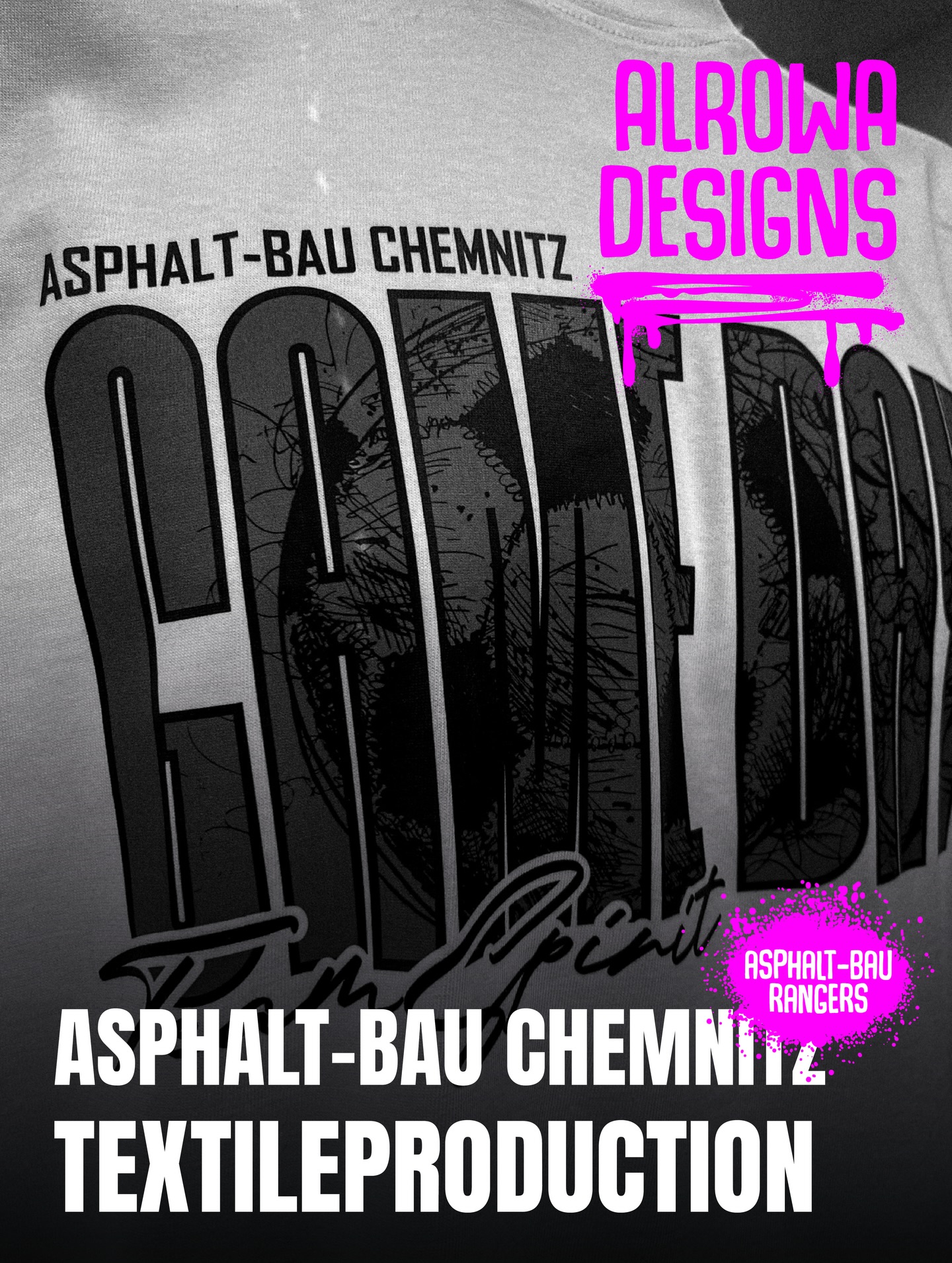 GAMEDAY ON! ⚽️🦺
Passend zum diesjährigen Kalender von Asphalt-Bau Chemnitz gab es natürlich auch die passenden T-Shirts dazu. Für echten Team-Spirit, maximalen Einsatz und starkes Miteinander! 🏀🏗️
Gemeinsam anpacken, präzise arbeiten, gemeinsam etwas erreichen – so sieht echter Teamgeist auf der Baustelle aus! 🚧💪
#alrowa #textile #gameday #textildruck #teamspirit