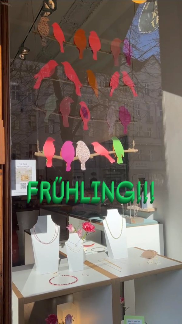 Wir sind sowas von ready!! 🐦🌸🌤️
SCHMUCK
BERLIN
KREUZBERG
#shoplocal #schmuckgraefin #kreuzberg #spring #sonnenschein