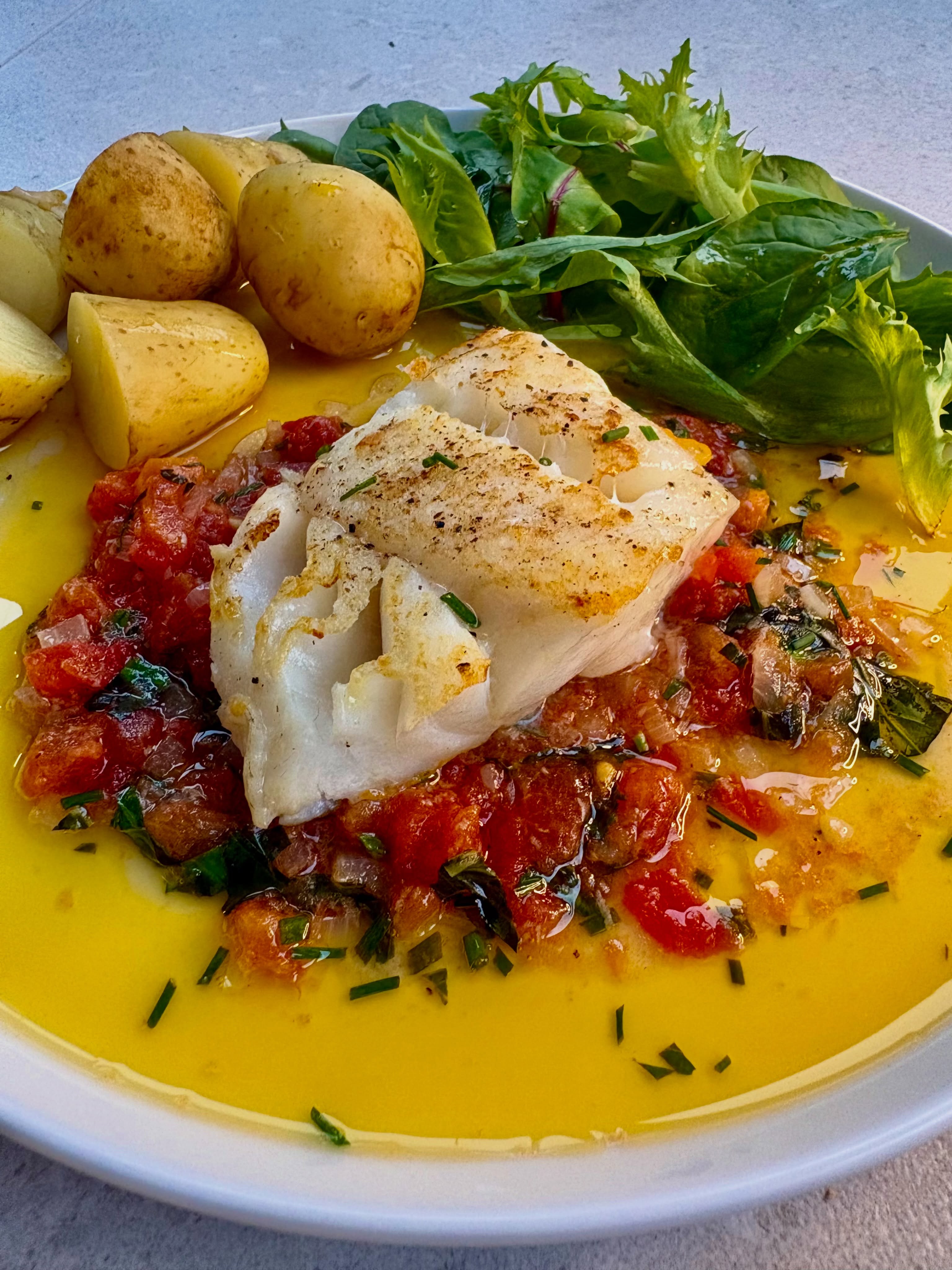 As you may have gathered, I just love tomatoes, and this Sauce Vierge is the perfect way to enjoy them. It’s a traditional Provençal sauce, that’s usually served with fish. Tbh it’s more of a kind of infusion than a sauce, as you aim to keep the garlic infused oil separated from the tomatoes and herbs. Anyway, all I can say, is that it was blinking delicious over this lovely Icelandic cod. Recipe on my website.
@britishtomatoes
#tomatoes #frenchfood #saucevierge
