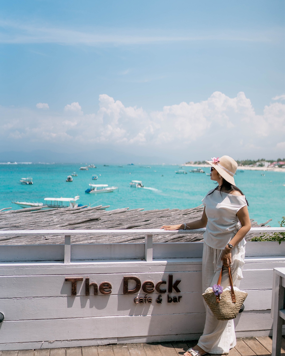 Holiday mode officially activated. Barefoot days, salty air and endless ocean views at The Deck Cafe & Bar.
#HolidayModeOn #IslandLife #NusaLembongan #ParadiseFound
|| Credit : @thedecklembongan
.
.
#thedeck #thedeckcafe #batukarang #luxury #resort #magicsunset #balisunset #batukaranglembongan #boutiquehotel #tropicalgetaway #villaholiday #oceanview #paradisefound #tropicalholiday #baliholiday #nusalembongan #lembongantrip #lembongan #lembonganisland #balitrip #baligetaway #baliisland #travelbali #explorebali #bestofbali #balihotel