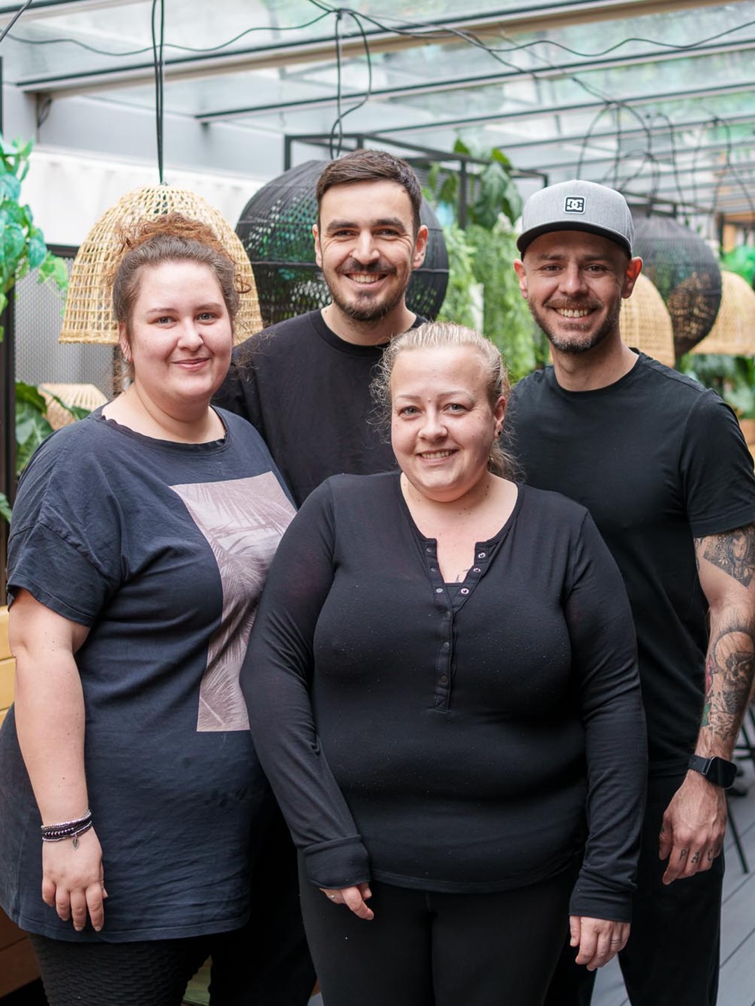 Kreativer Genuss mitten in Dornbirn 🍔
Unser Mitglied @burger_craft_dornbirn steht für moderne Food-Kultur, starke Geschmackskombinationen und Gerichte, die einfach Freude machen.
Ob saftiger Burger, würzige Tacos, knusprige Nachos oder Chicken Wings – hier trifft Qualität auf kreative Ideen.
Mit frischen Zutaten und hausgemachten Saucen wird jeder Besuch zu einem besonderen Geschmackserlebnis ✨🤝