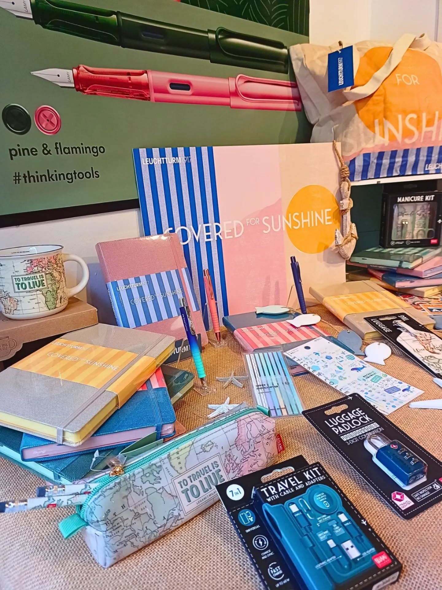 Tu próxima escapada a cielos azules, olas suaves y arena cálida necesita las nuevas libretas de la colección