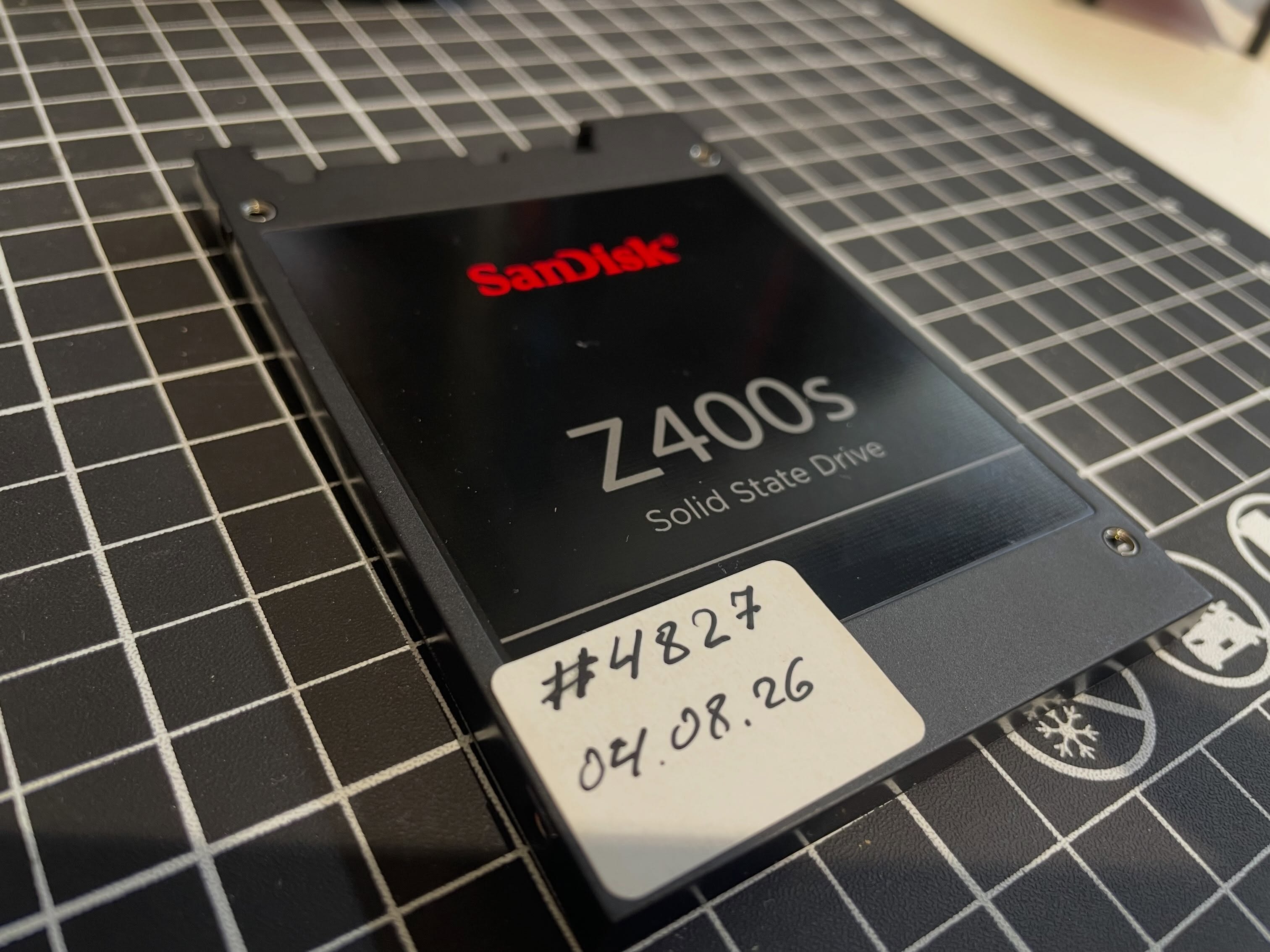 Sandisk firmasına məxsus 256GB SSD yaddaş qurğusu kontroller nasazlığı aşkarlanmışdır.İlk baxışdan kontroller dəstəyi olsa belə bəzən hər iş planlaşdırdığımız kimi getməyə bilər.Bu dəfə manual yazılmış proqram təminatı bizə uğurlu məlumat bərpasına kömək etdi.
✅ HDD, SSD, RAID, SD-Card və USB Flaş-dən məlumat bərpası
☎️ +994(55)7830033
🌎 www.recovery.az
📩 info@recovery.az#recoveryaz #hddbərpası #ssdbərpası #datarecovery #raid