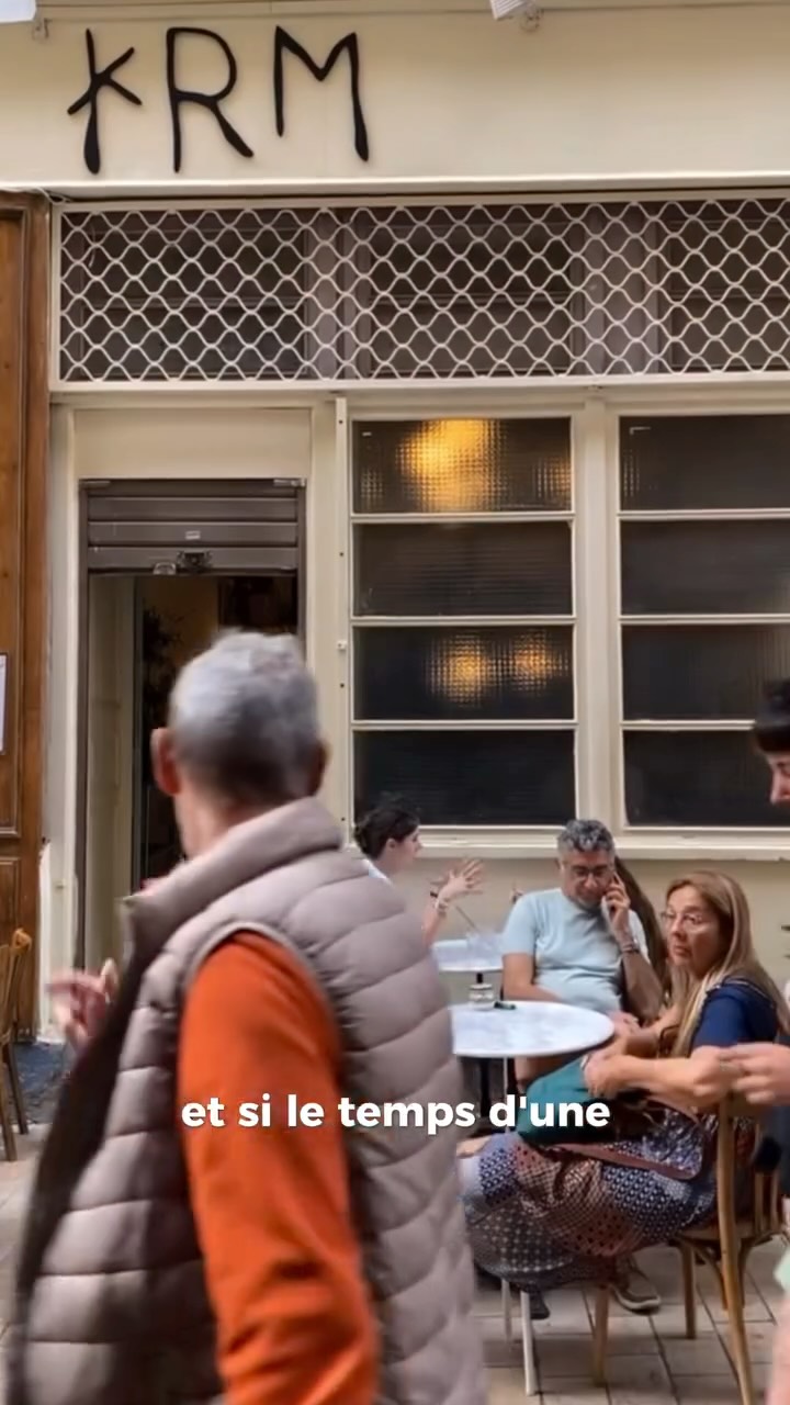 CRÉATRICES MARSEILLAISES, c’est pour vous ??
POP-UP au KRM CAFÉ ?
Tu poses ton stand, tu vends, tu te fais connaître. Bijoux, vêtements, accessoires, déco… tout ce que tu crées a sa place.
Ça se passe pendant nos portes ouvertes, dans un lieu déjà bien coté. Et c’est gratuit.
?️ Dim. 4 oct
? 12h – 19h
? KRM Café, Marseille 1er
Envoyez-nous un message en DM